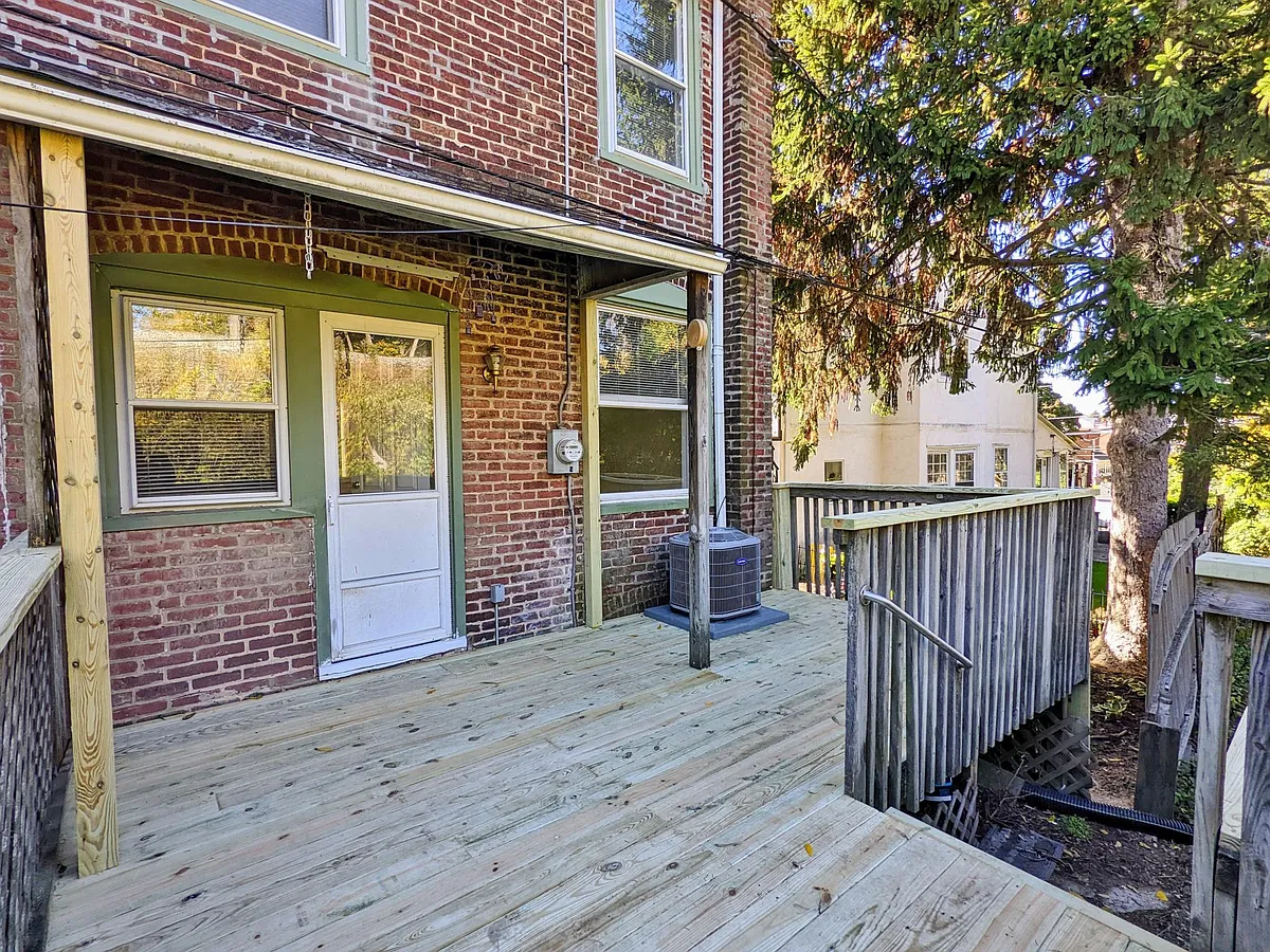 Building Photo - 1059 Markee Ter