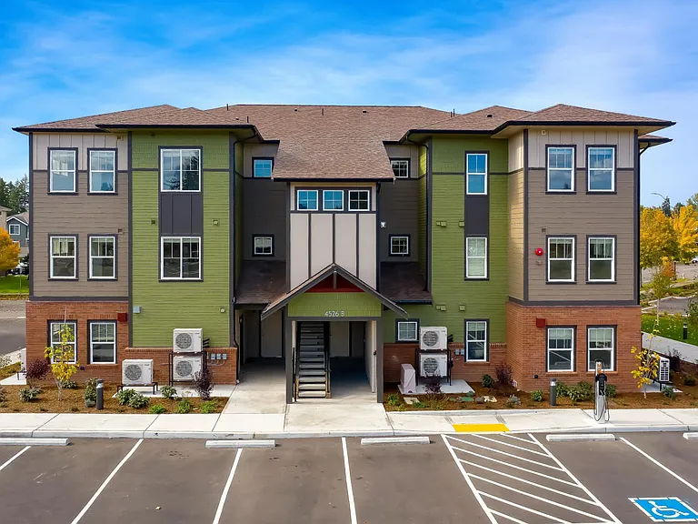 Ward Lake Apartments — Photo 20