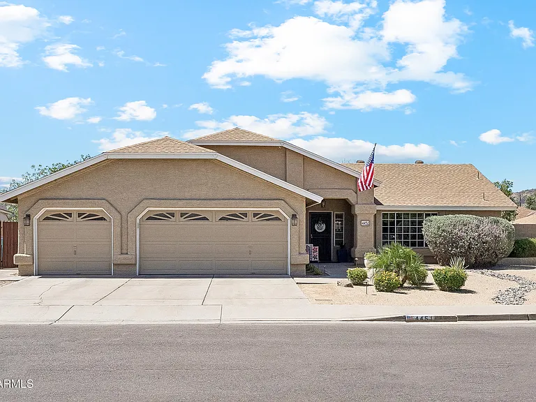 4451 W Creedance Blvd — Photo 2