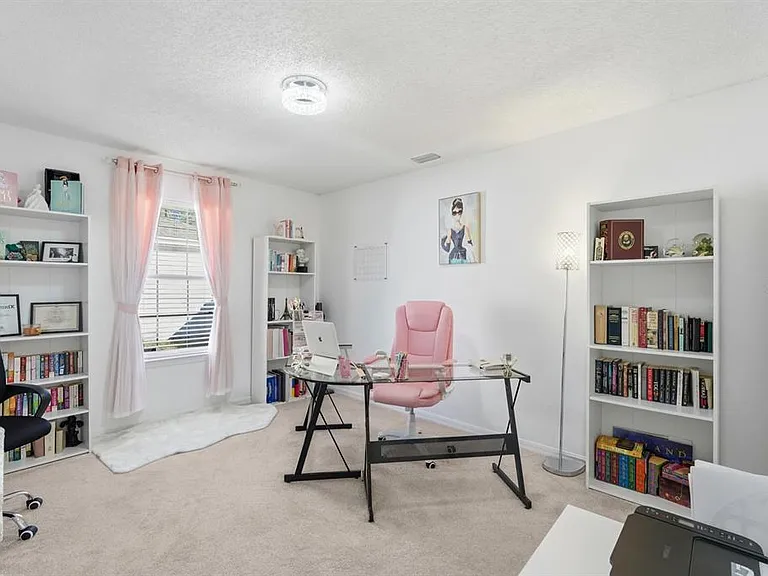 6 Reybury Ln — Photo 27