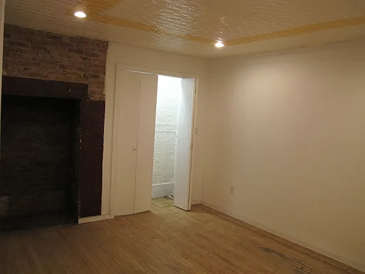 Rented by Zone Corp | media 6