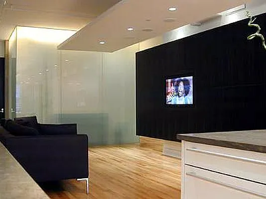 Sold by Prime Manhattan | media 3