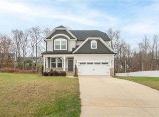 2013 Dock Ridge Dr, Stokesdale, NC 27357
