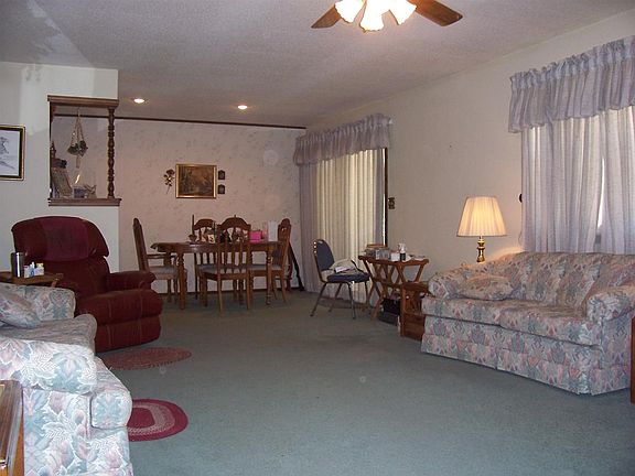 4th image of 3227 Highland Dr