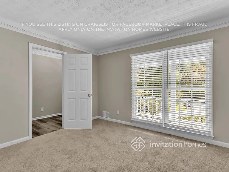 460 Glendale Ct — Photo 12