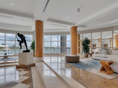 848 Brickell Key Dr APT 2301, Miami, FL, 33131