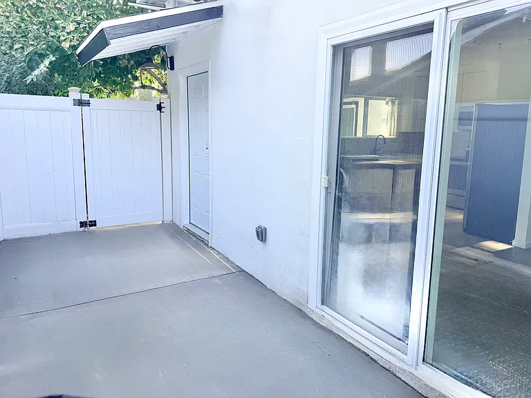 1372 Winston Ct #B — Photo 25