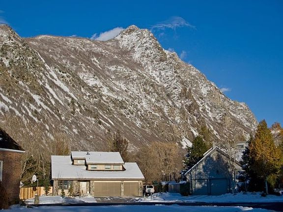 3rd image of 3698 E Little Cottonwood Ln