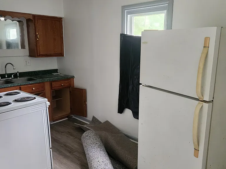 712 Ridgeway Ave — Photo 5