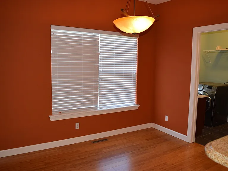 16218 Heartland Ln — Photo 10