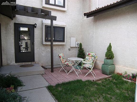 2nd image of 7514 Madrid Ct