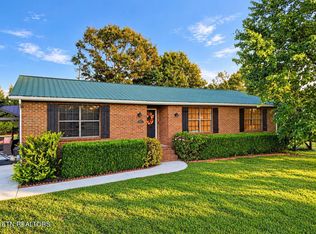 5344 Cedar Church Ln, Greenback, TN 37742
