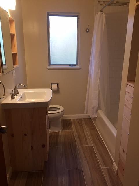 2nd image of 1104 Kansas Ave