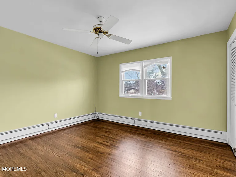 613 Champlain St — Photo 12