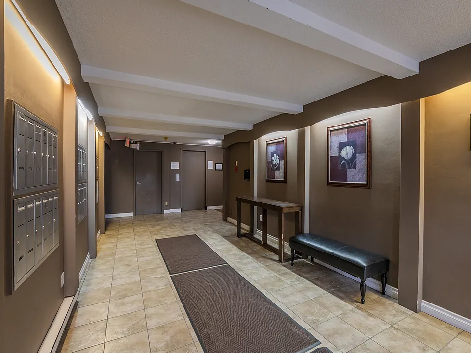 165 Edmonton Ave
