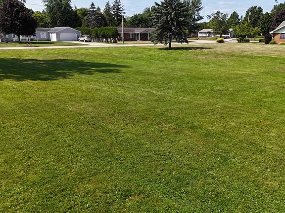 4th image of Browning Ave