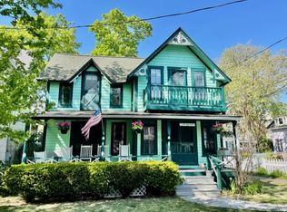 8 Tabernacle Ave, Oak Bluffs, MA 02557