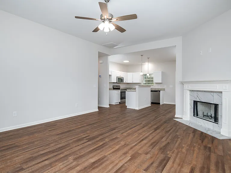246 Brownstone Loop — Photo 8