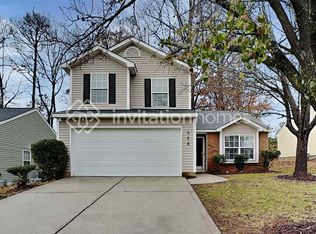 308 Graham Meadow Dr, Charlotte, NC 28213