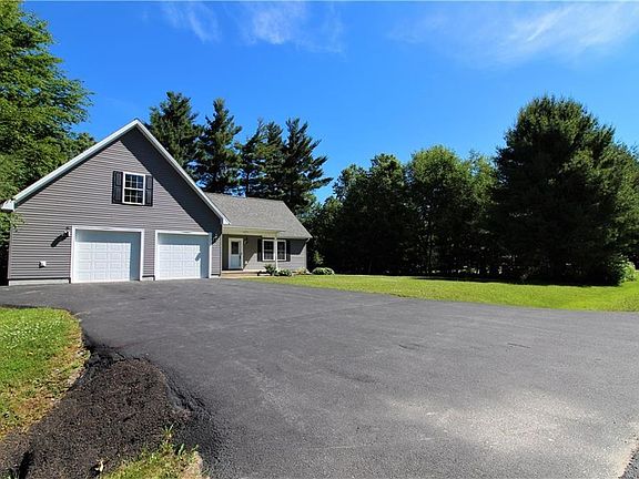 5th image of 26575 Andrew Dr
