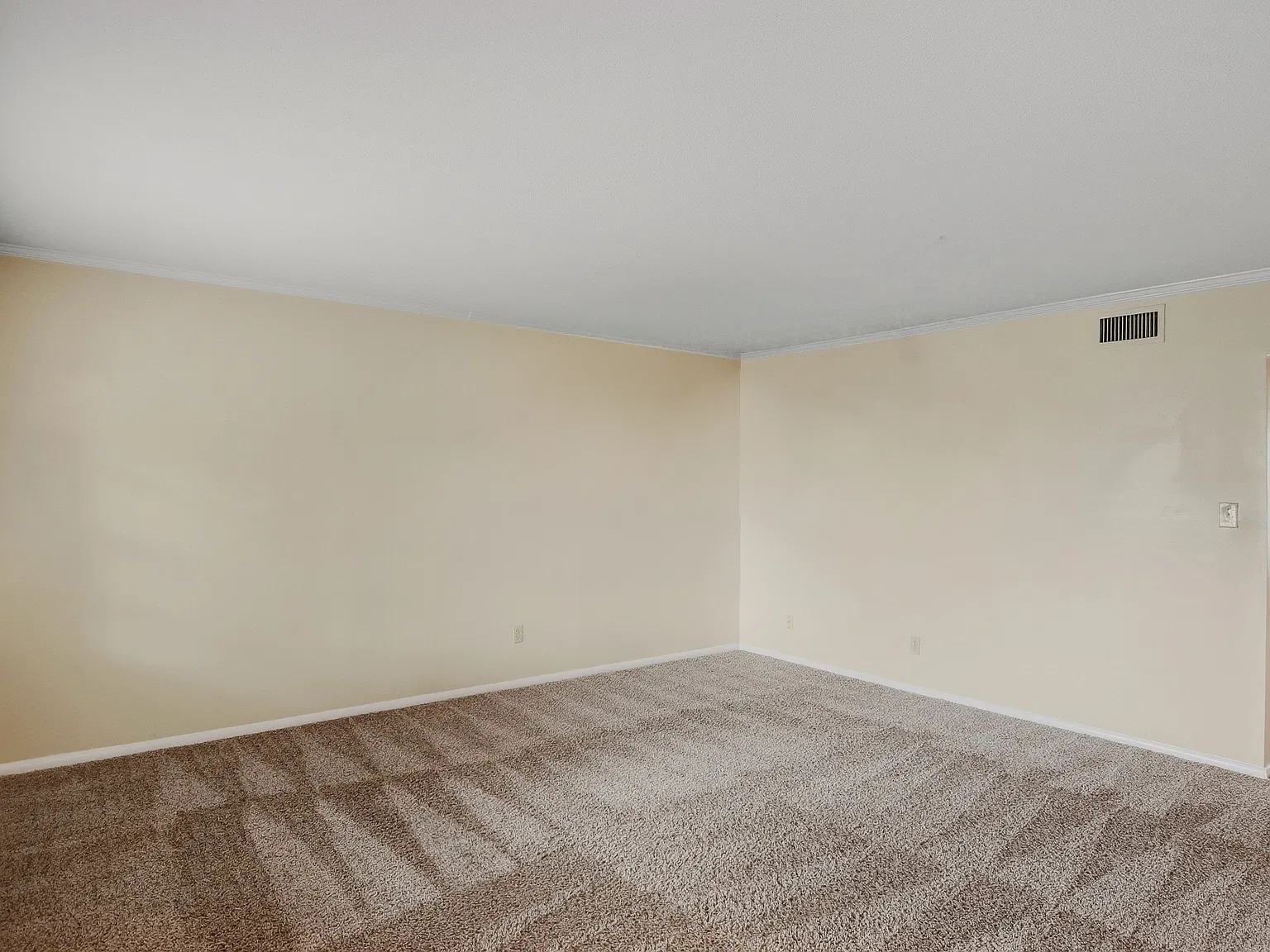 2 bed, 864 sqft, $1,000 — Photo 4
