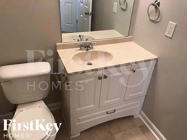 5623 Crystal Hl — Photo 20