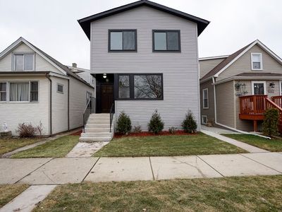 5225 W Warwick Ave, Chicago, IL, 60641