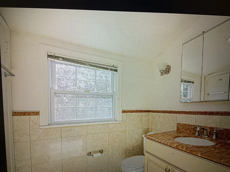 526 Williams Rd — Photo 27