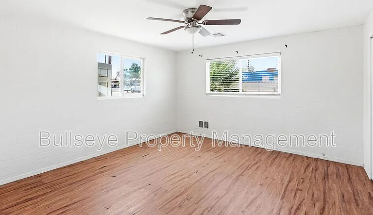 5645 S 6th St #2 — Photo 9