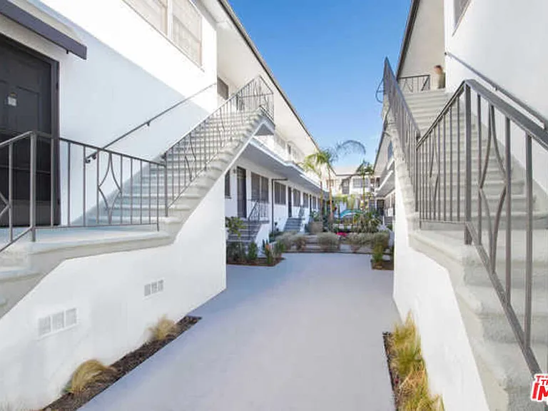 617 Ocean Ave #L — Photo 14