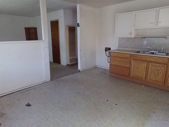 2nd image of 2103 Bellamah Dr