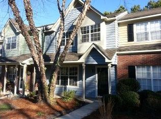 9307 Four Mile Creek Rd, Charlotte, NC 28277