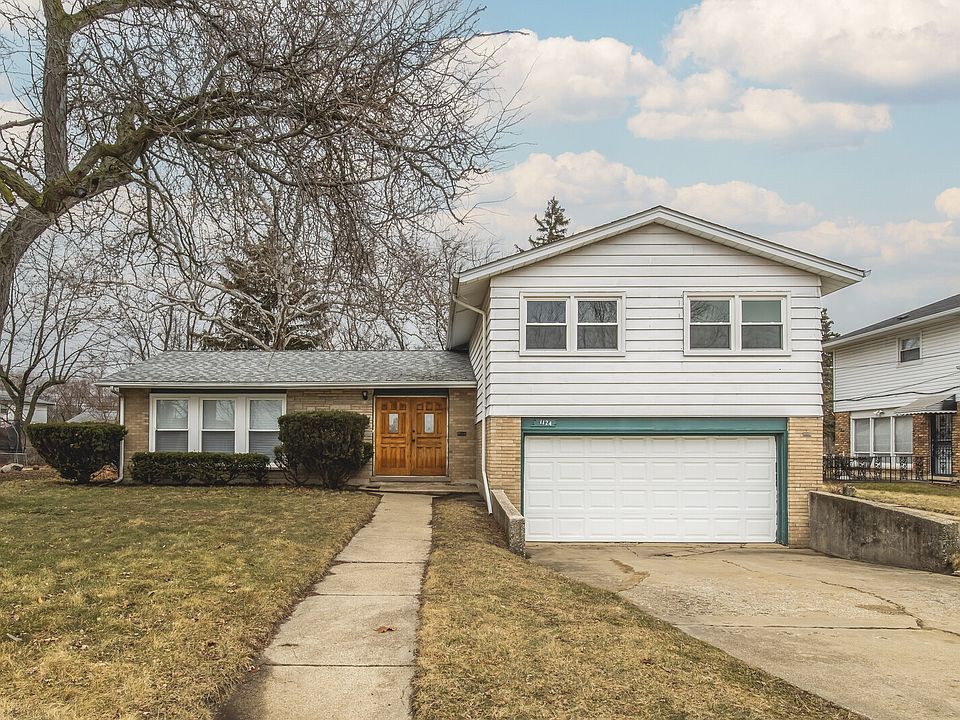 1st image of 1124 E 159th Pl