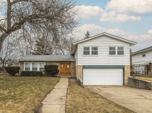 1124 E 159th Pl, South Holland, IL 60473