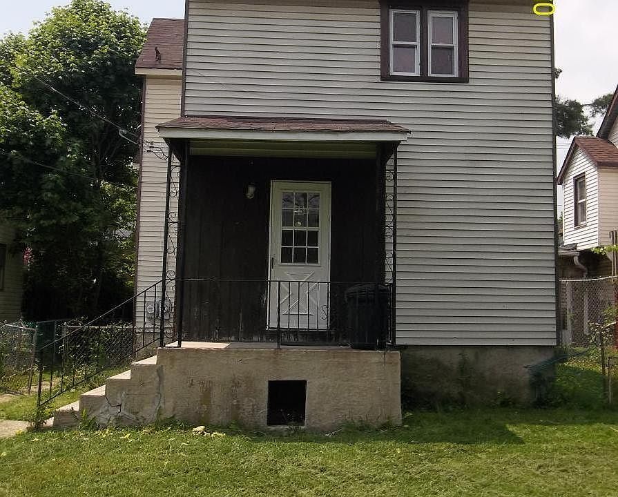 Utility included (Heat Water sewer trash )