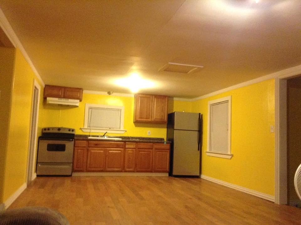 2nd image of 1302 Avalon Ave