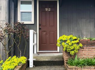 912 N 178th St, Shoreline, WA 98133