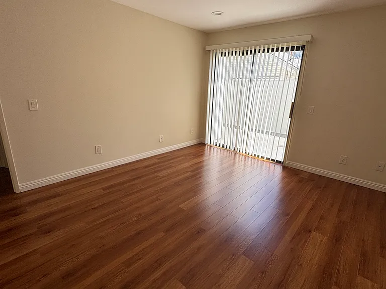 1122 Linden Ave #3 — Photo 12