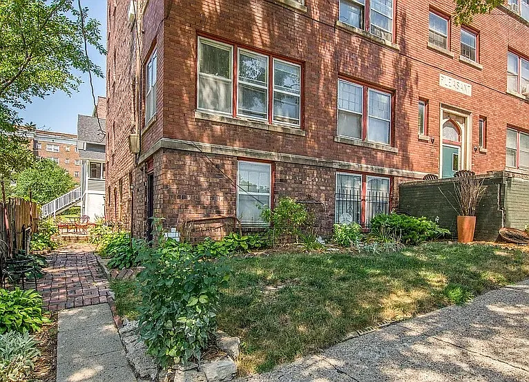 Pleasant St. Apartments — Photo 17