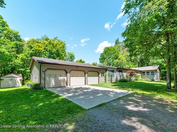 12400 Upton Rd, Bath, MI 48808