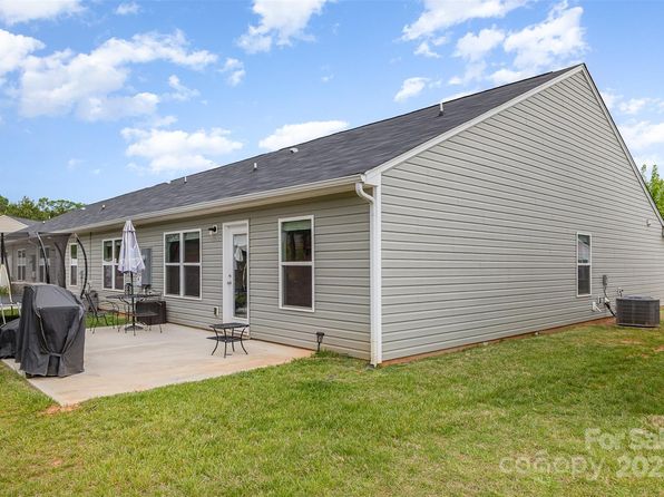 1125 Silvertrace Dr, Salisbury, NC 28144