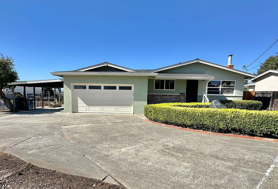 3 bed, 1.0 bath, 1100 sqft, $3,624 — Photo 1