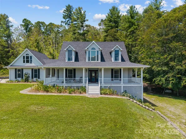 34 Anderson Rd, Weaverville, NC 28787