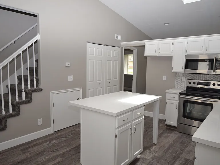 4785 W Old Church Ct — Photo 2