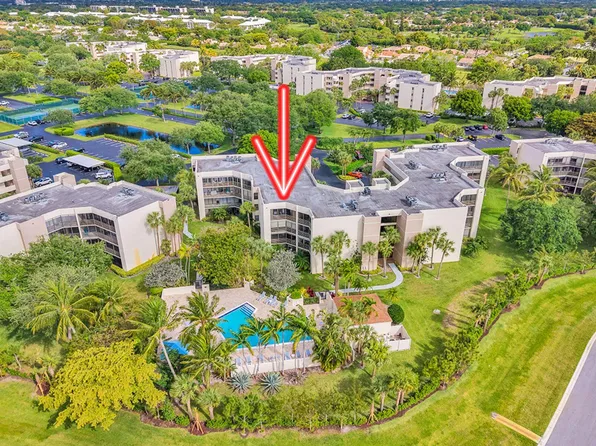 5749 Camino Del Sol #404, Boca Raton, FL 33433