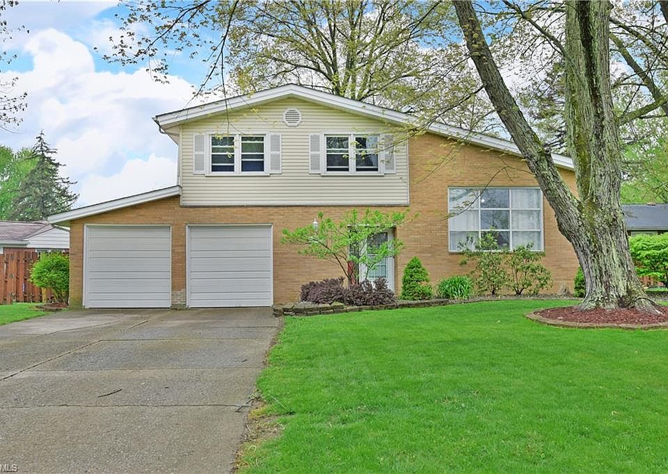 1st image of 112 Hickory Ln