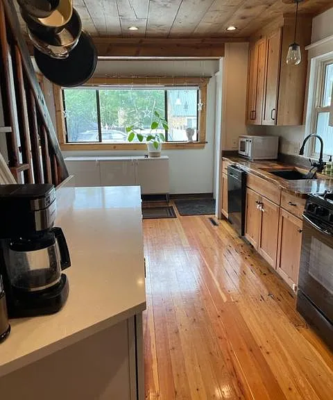25 Minnesota Ave — Photo 10