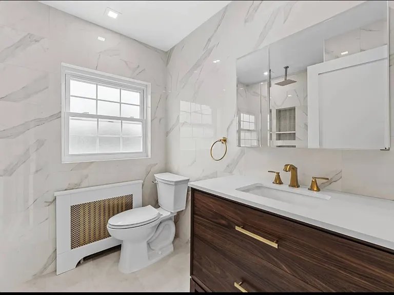 70 Normandy Rd — Photo 14