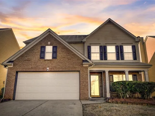 2081 Pineview Trl, Ellenwood, GA 30294