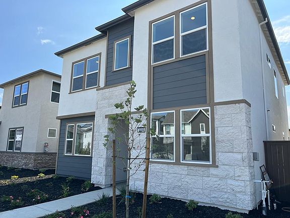 2nd image of 3108 Edgeview Dr